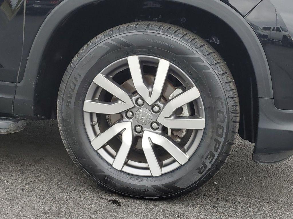 used 2021 Honda Pilot car, priced at $25,000