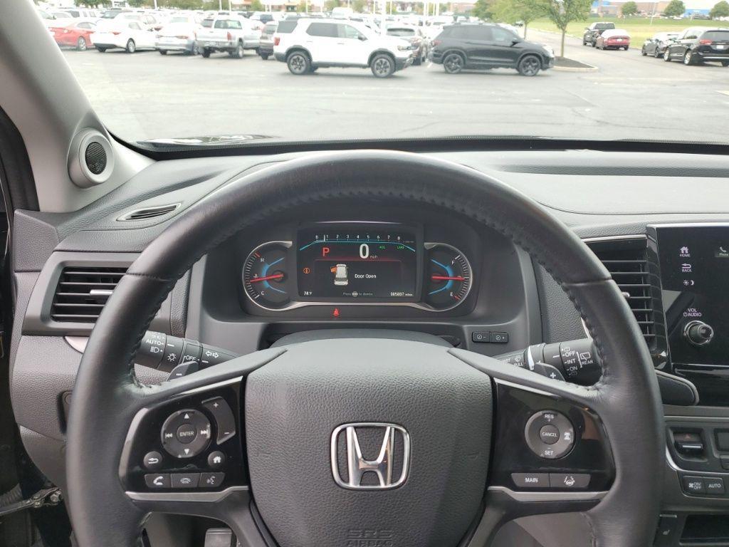 used 2021 Honda Pilot car, priced at $25,000