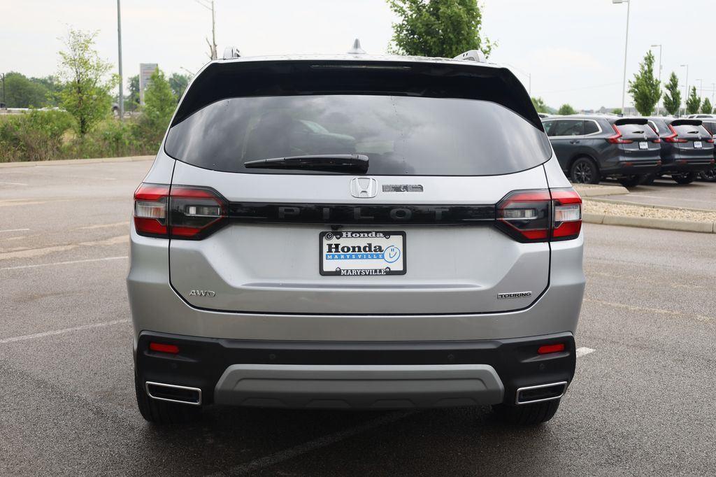 new 2025 Honda Pilot car, priced at $51,095