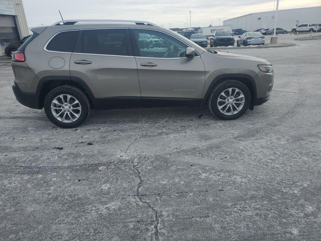 used 2019 Jeep Cherokee car, priced at $13,545