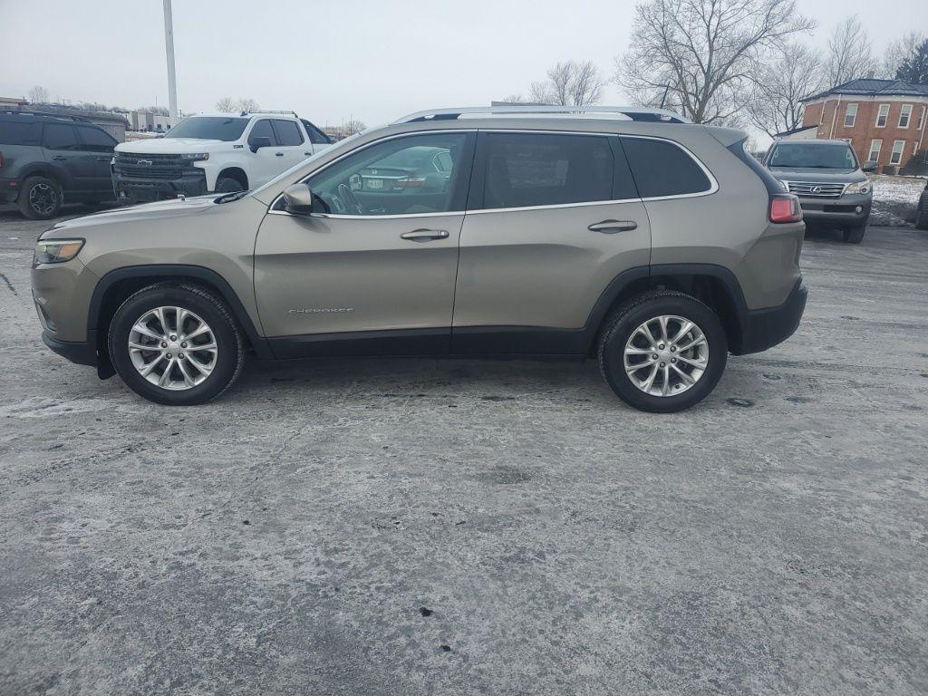 used 2019 Jeep Cherokee car, priced at $13,545