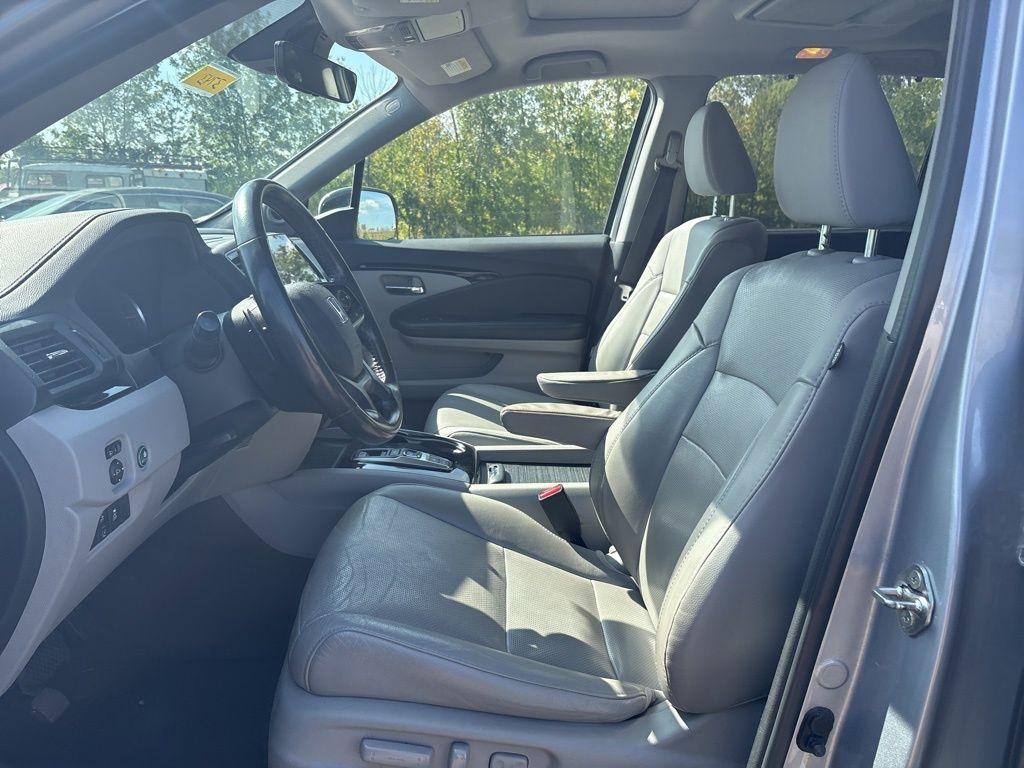 used 2019 Honda Pilot car, priced at $20,000