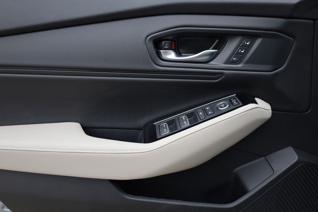 new 2025 Honda Accord Hybrid car, priced at $40,495