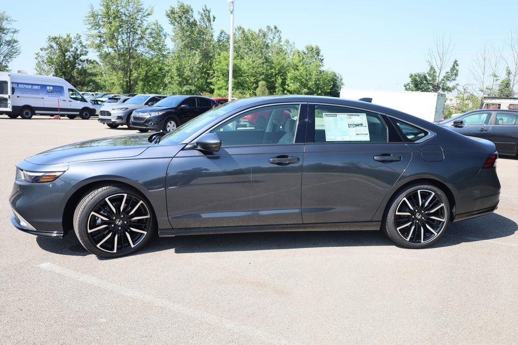 new 2025 Honda Accord Hybrid car, priced at $40,495
