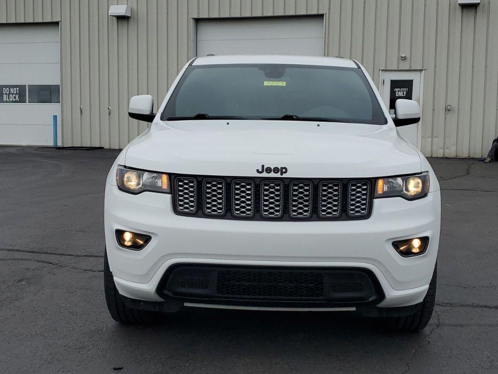 used 2022 Jeep Grand Cherokee WK car, priced at $19,498