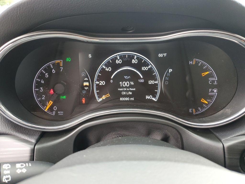 used 2022 Jeep Grand Cherokee WK car, priced at $19,498