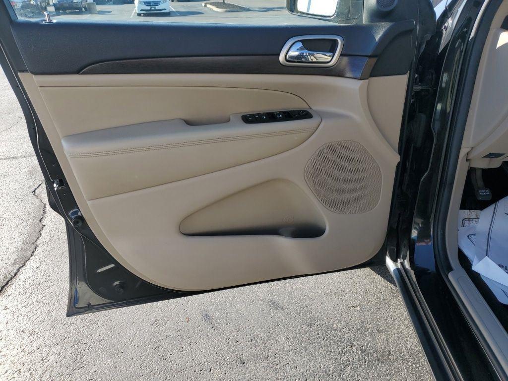 used 2014 Jeep Grand Cherokee car, priced at $6,887