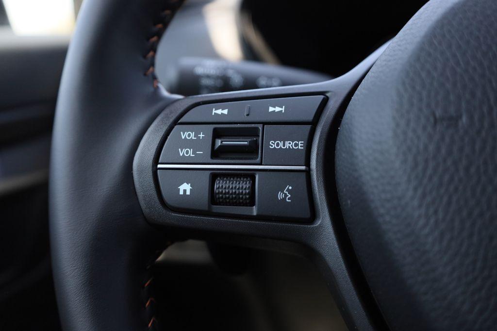 new 2025 Honda CR-V Hybrid car, priced at $37,655