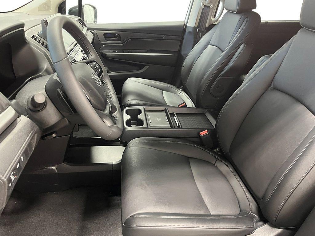 new 2025 Honda Odyssey car, priced at $43,770