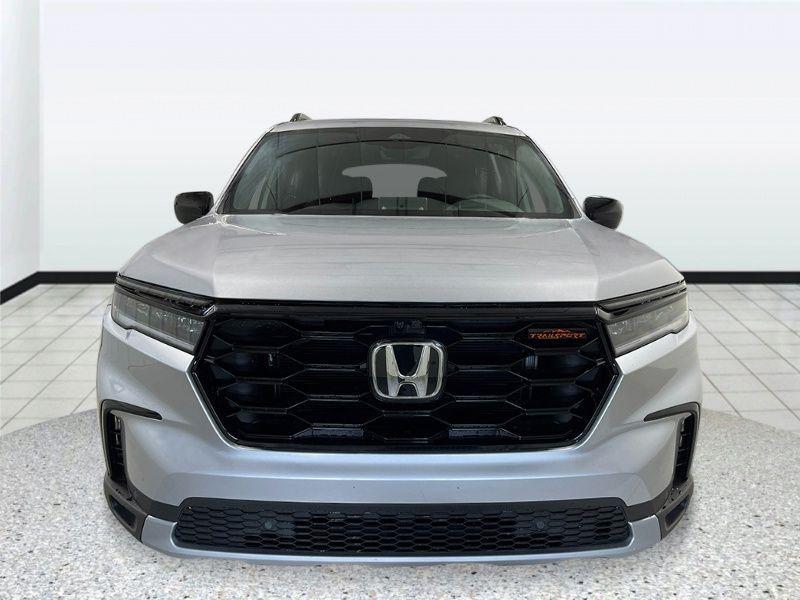 new 2025 Honda Pilot car, priced at $50,495