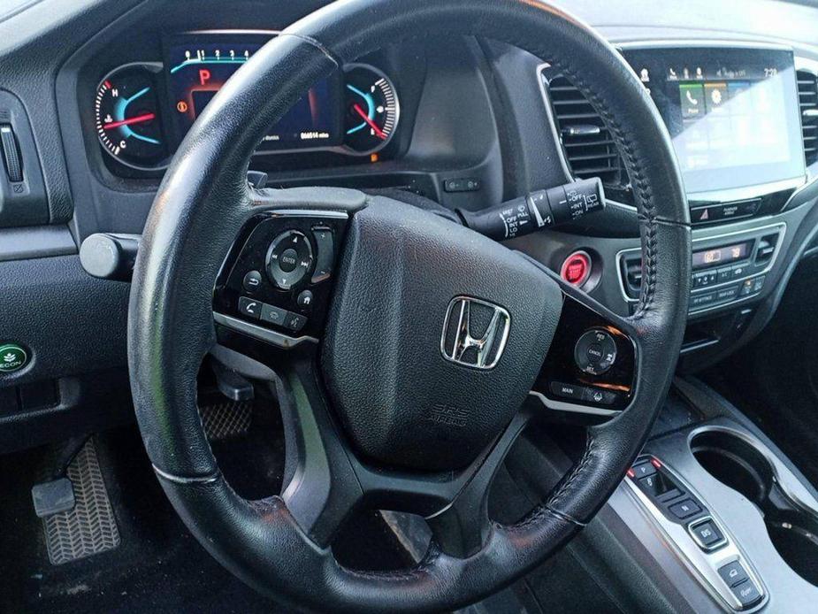 used 2022 Honda Pilot car, priced at $27,000