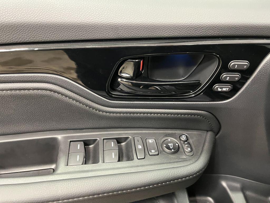 new 2025 Honda Odyssey car, priced at $53,690