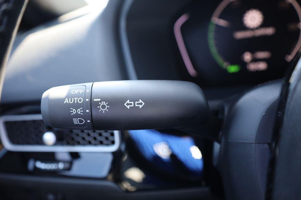 new 2026 Honda Civic Hybrid car, priced at $32,100