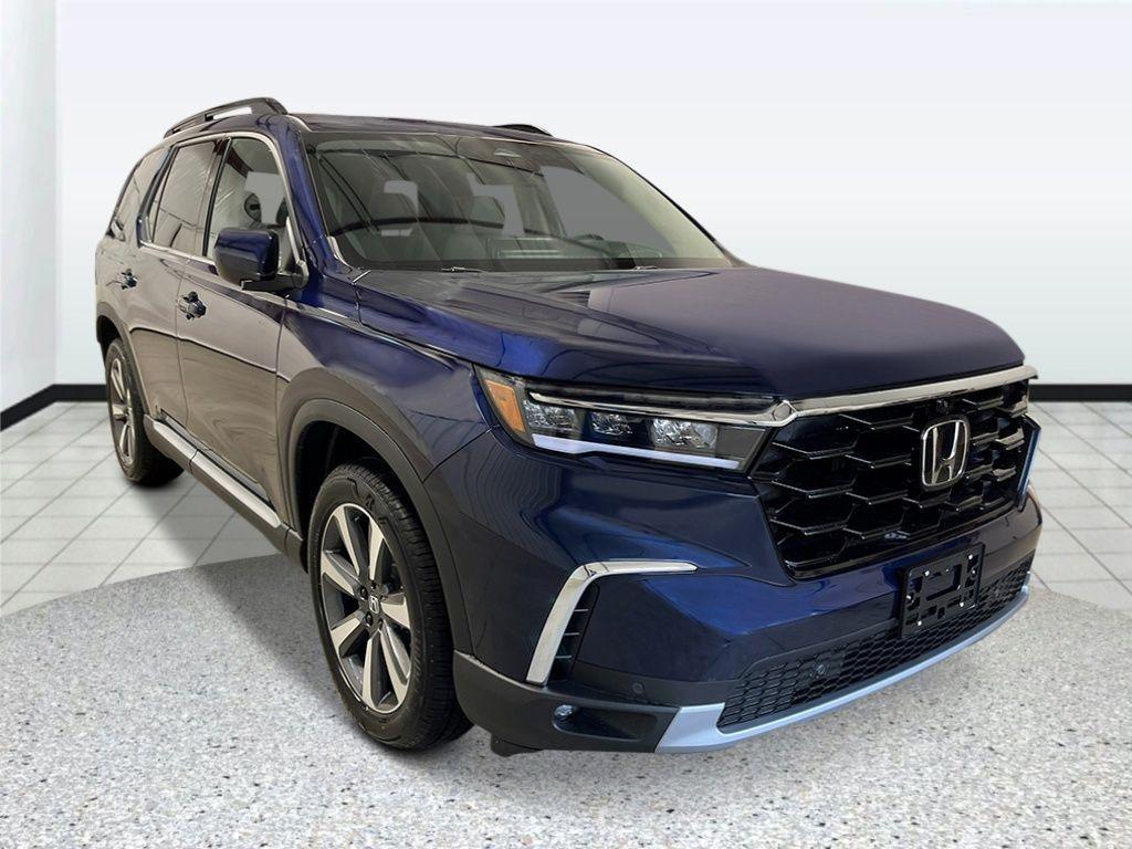 new 2025 Honda Pilot car, priced at $54,530