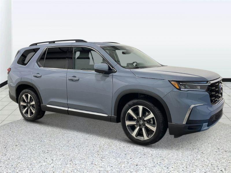 new 2025 Honda Pilot car, priced at $55,760