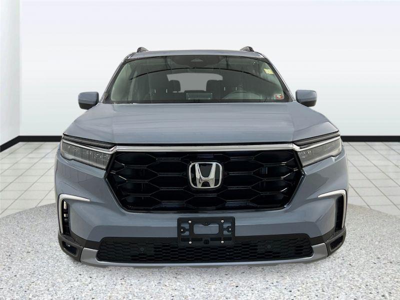 new 2025 Honda Pilot car, priced at $51,550