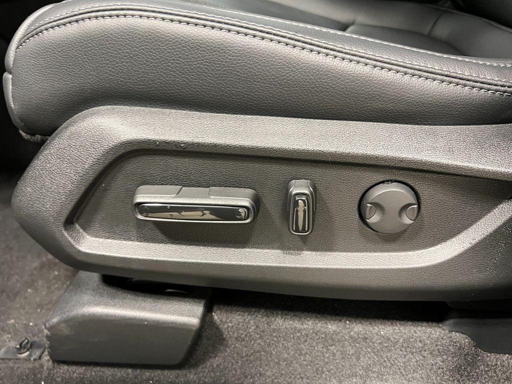 new 2025 Honda Pilot car, priced at $51,550