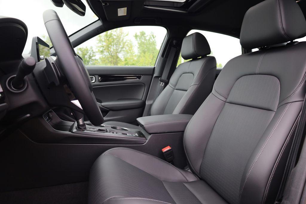 new 2025 Honda Civic Hybrid car, priced at $33,555