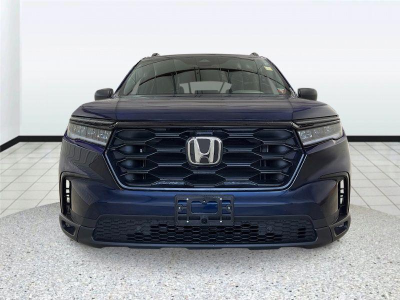 new 2025 Honda Pilot car, priced at $43,695