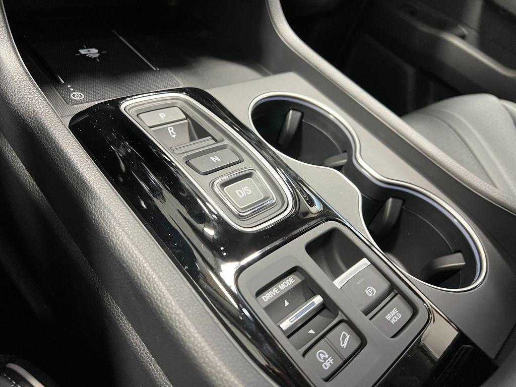 new 2025 Honda Pilot car, priced at $54,985