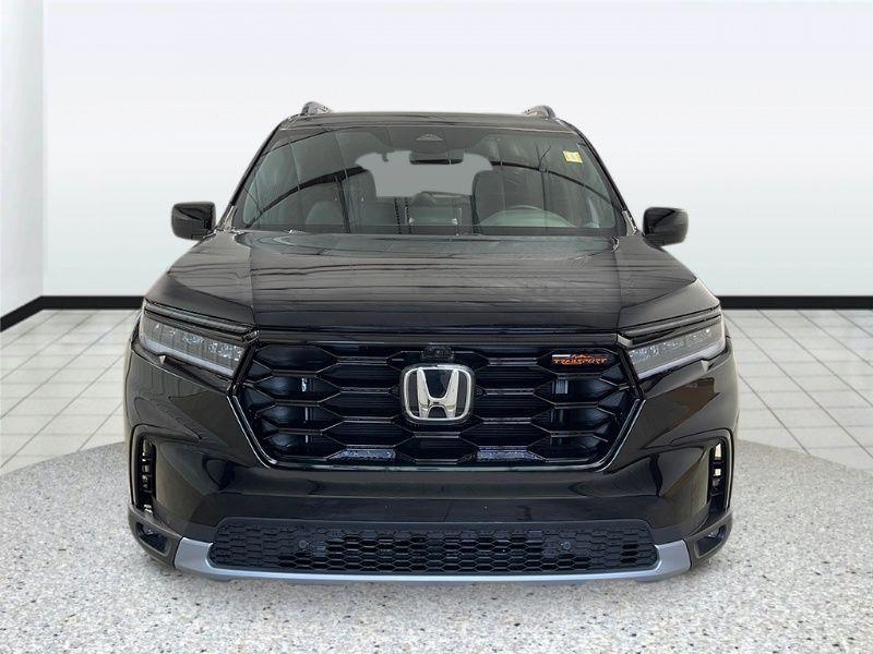 new 2025 Honda Pilot car, priced at $51,275