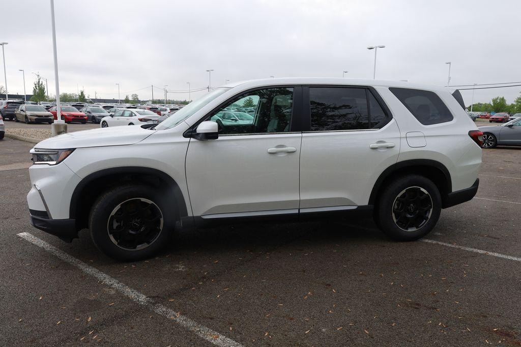 new 2025 Honda Pilot car, priced at $49,405