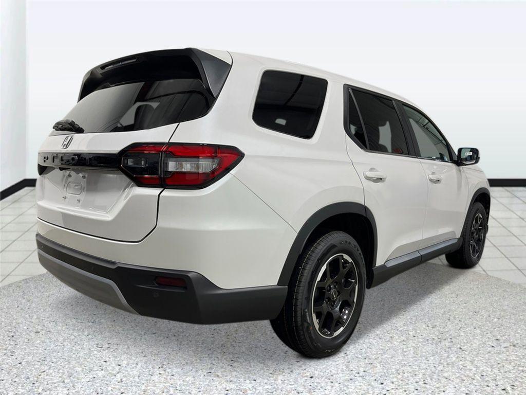 new 2025 Honda Pilot car, priced at $49,405