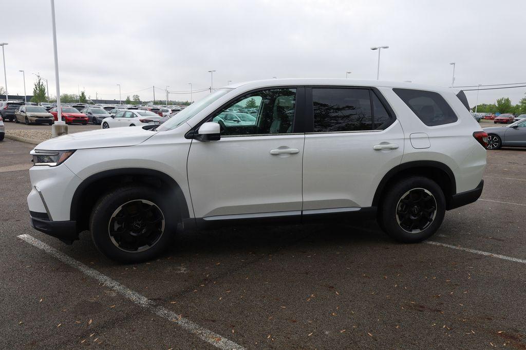 new 2025 Honda Pilot car, priced at $49,405