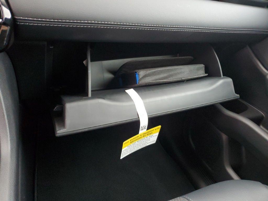 used 2025 Honda Pilot car, priced at $42,647