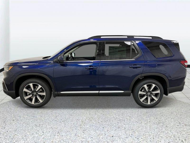 new 2025 Honda Pilot car, priced at $50,995