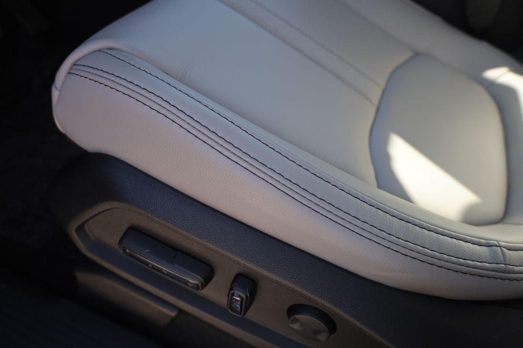 new 2025 Honda Pilot car, priced at $51,825