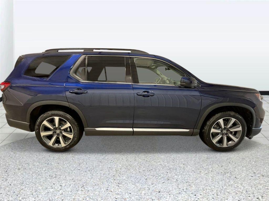 new 2025 Honda Pilot car, priced at $54,530