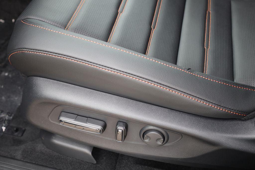 new 2026 Honda CR-V Hybrid car, priced at $41,675