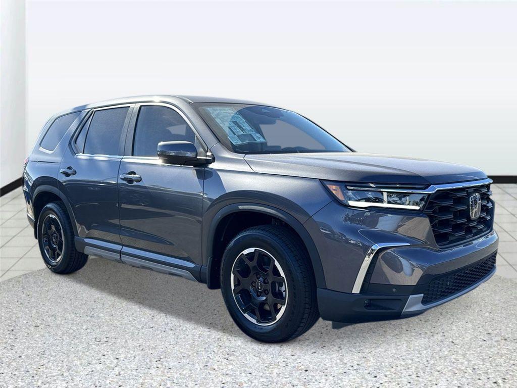 new 2025 Honda Pilot car, priced at $49,195