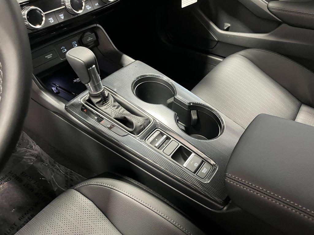 new 2025 Honda Civic Hybrid car