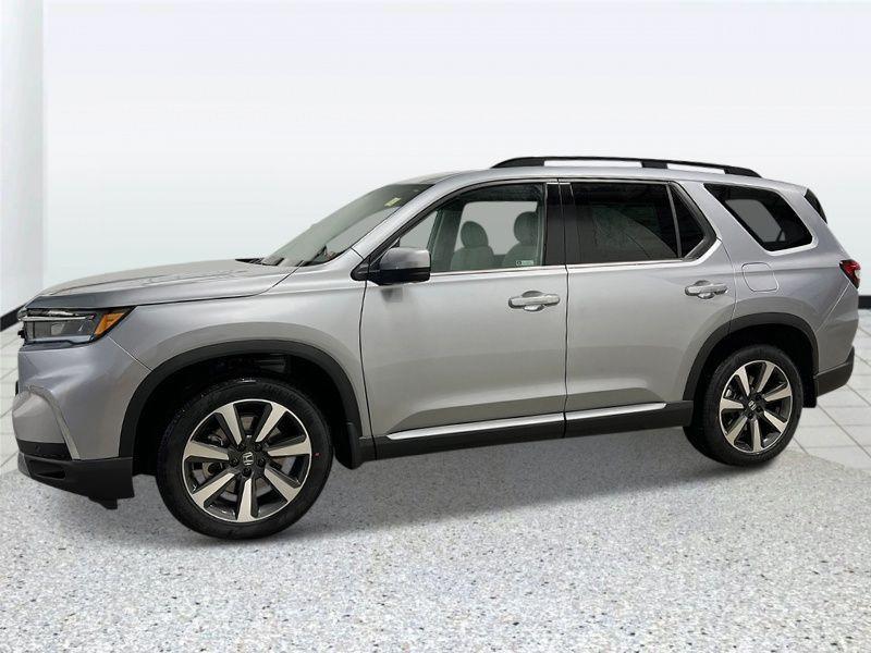 new 2025 Honda Pilot car, priced at $50,995