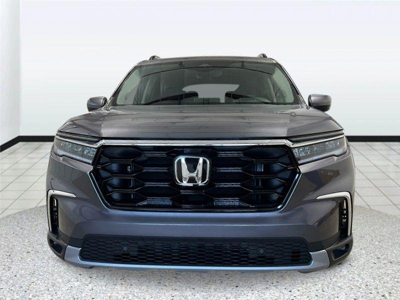 new 2025 Honda Pilot car, priced at $50,995