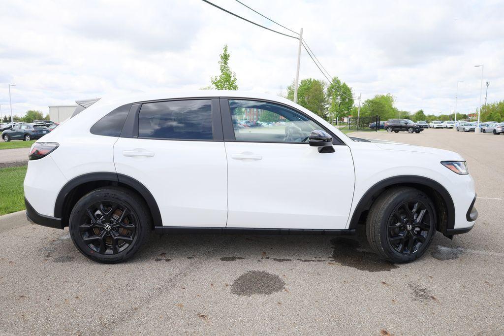 new 2025 Honda HR-V car, priced at $30,850
