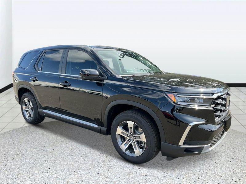 new 2025 Honda Pilot car, priced at $47,800