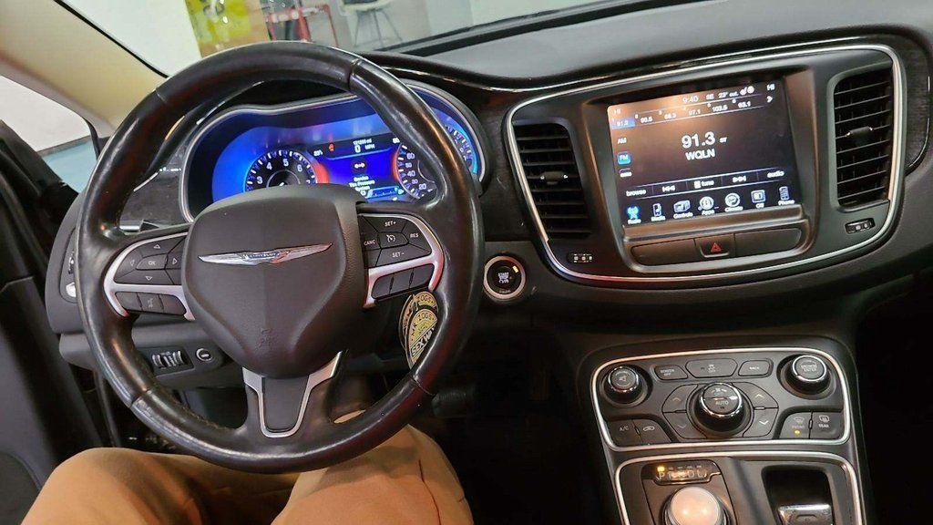 used 2016 Chrysler 200 car