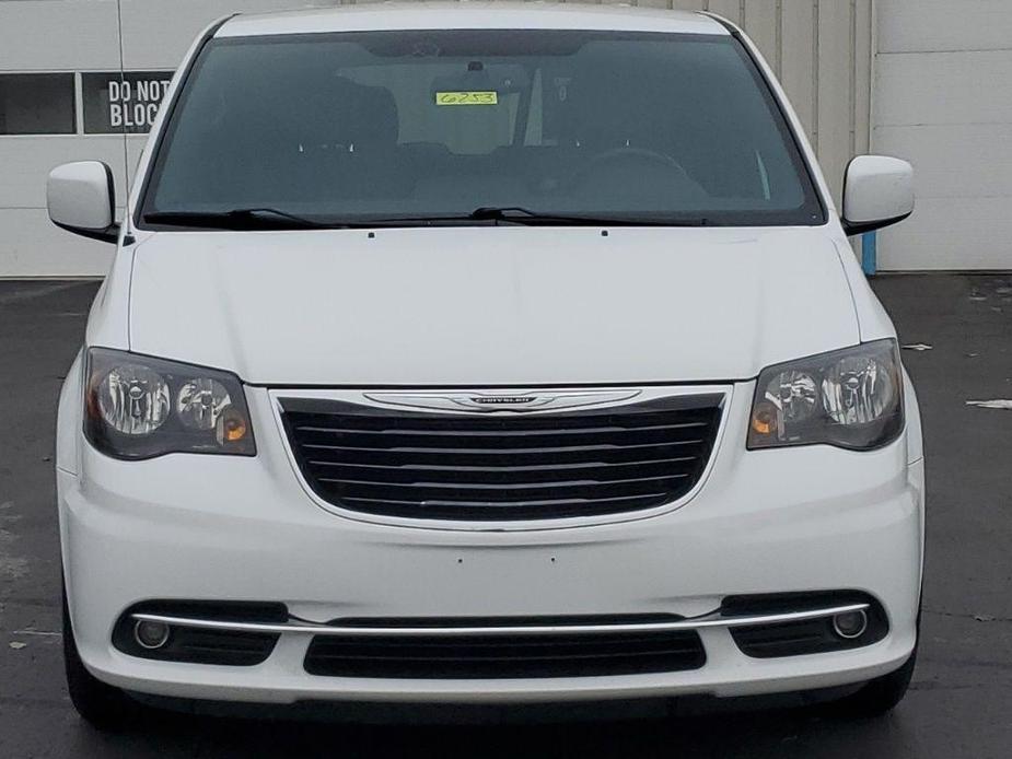 used 2016 Chrysler Town & Country car, priced at $9,000