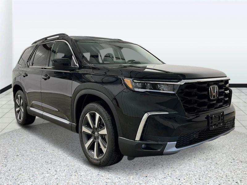 new 2025 Honda Pilot car, priced at $51,050