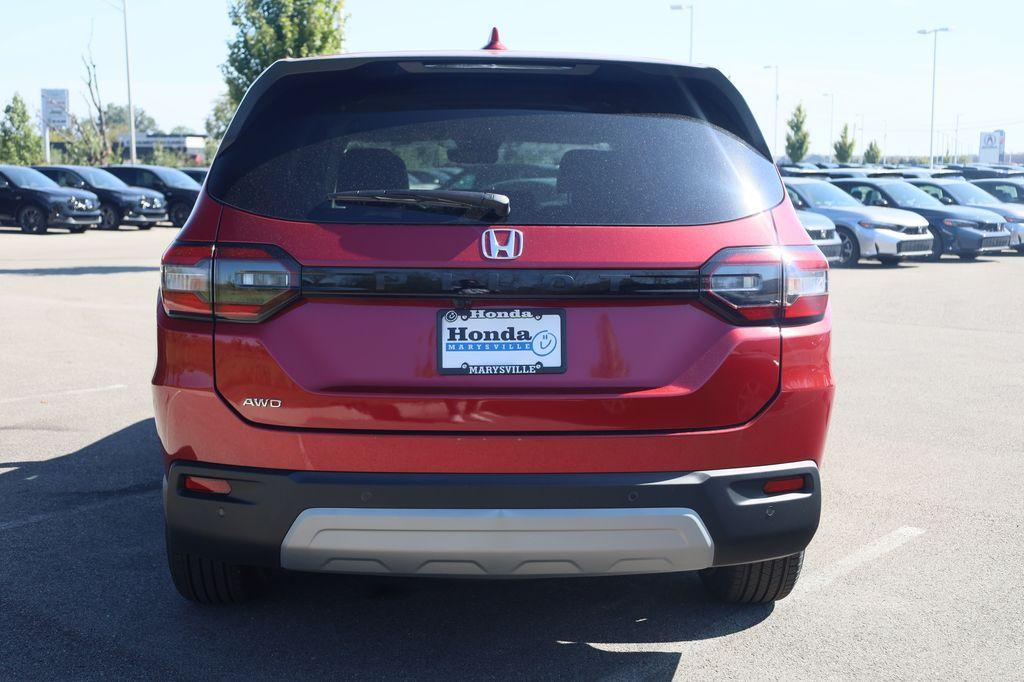 new 2025 Honda Pilot car, priced at $48,280