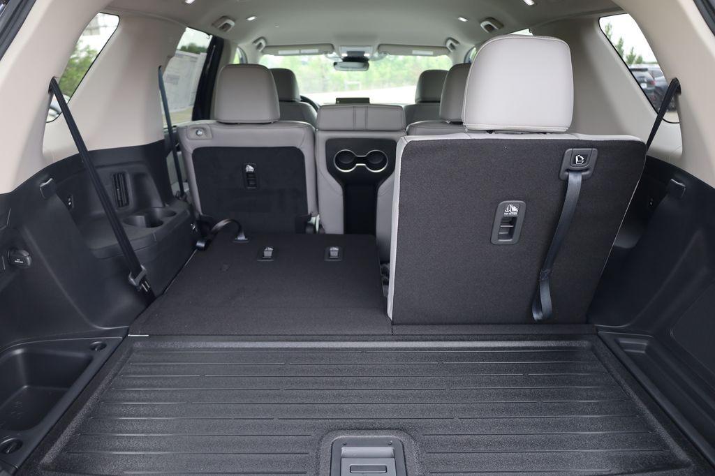 new 2025 Honda Pilot car, priced at $47,095