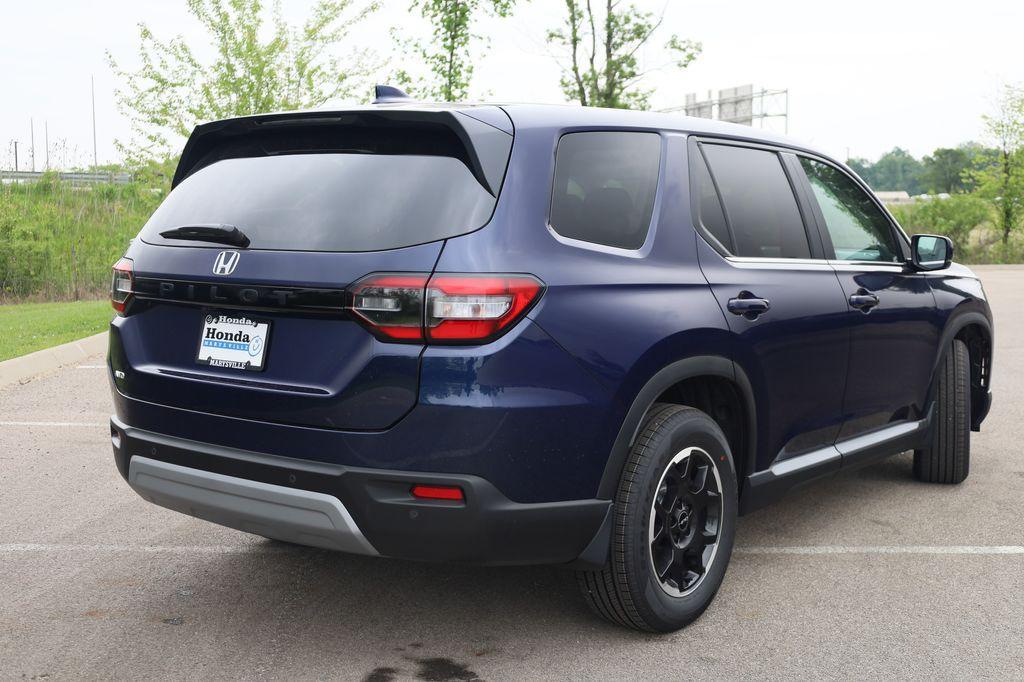new 2025 Honda Pilot car, priced at $47,095