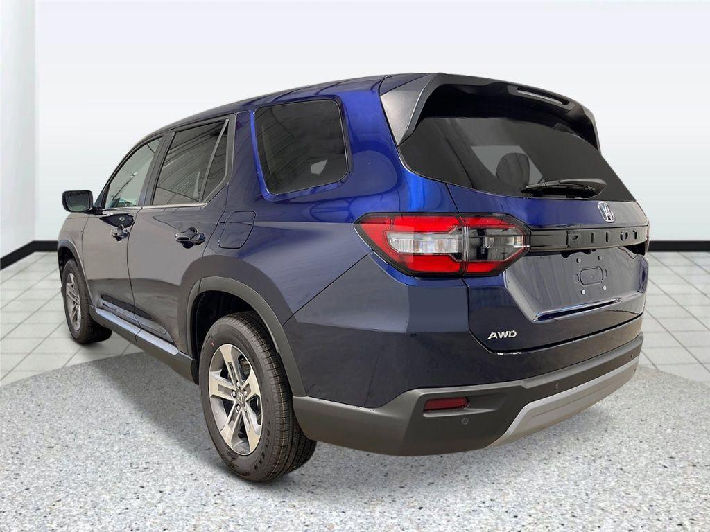 new 2025 Honda Pilot car, priced at $46,995