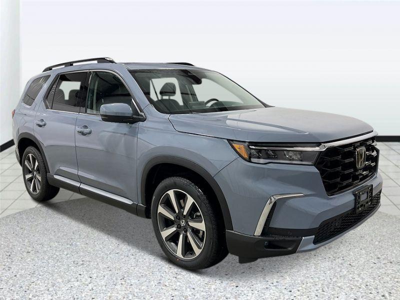 new 2025 Honda Pilot car, priced at $52,235