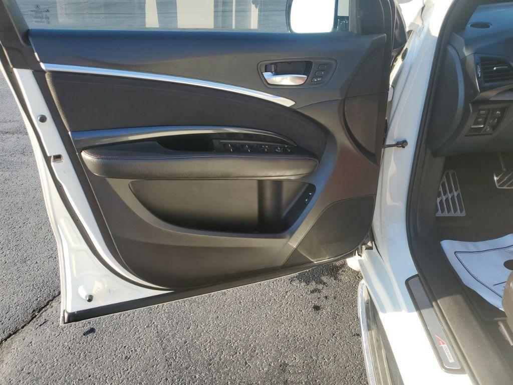 used 2019 Acura MDX car, priced at $23,337