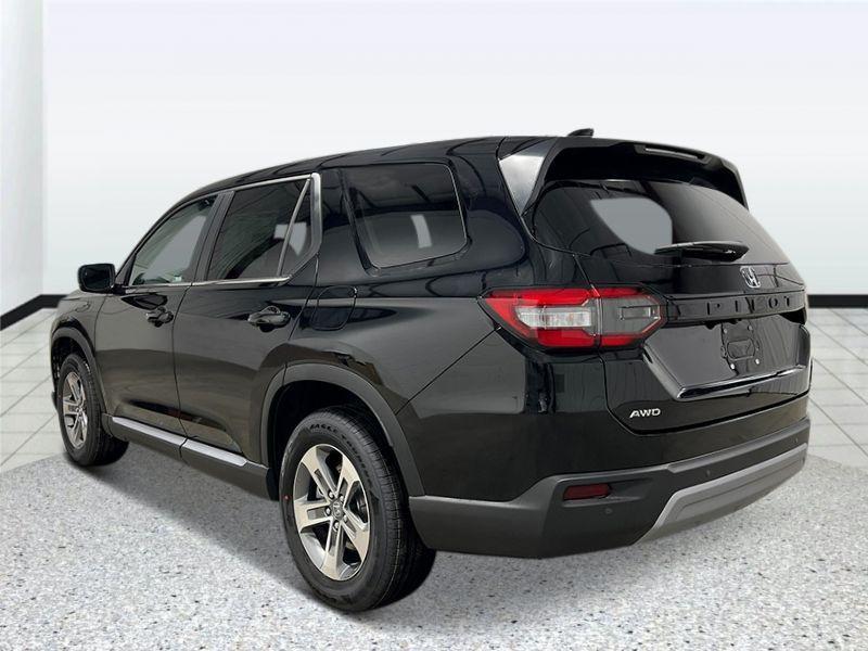 new 2025 Honda Pilot car, priced at $47,780