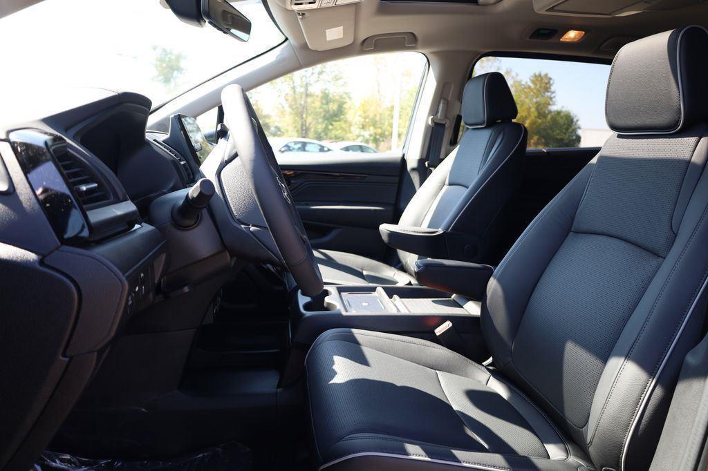 new 2026 Honda Odyssey car, priced at $53,190